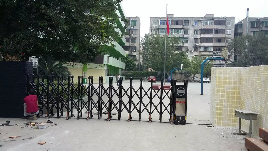 武汉江夏区武汉江夏区深圳市伸缩门