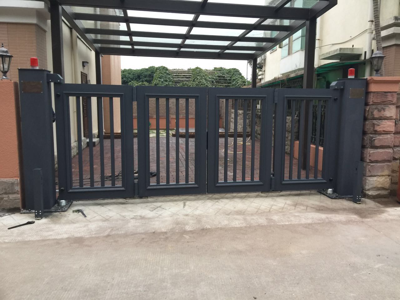 武汉江夏区武汉江夏区德阳市悬浮折叠门